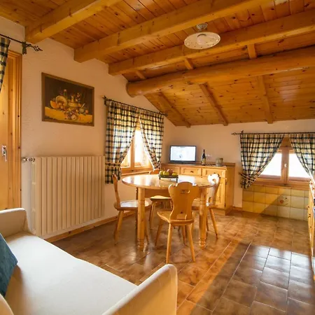 Apartament Paola *